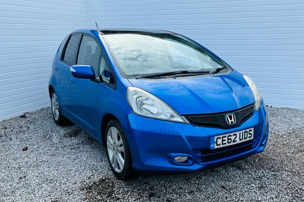 Used Honda Jazz 2012 for sale - 77551752: Photo 2