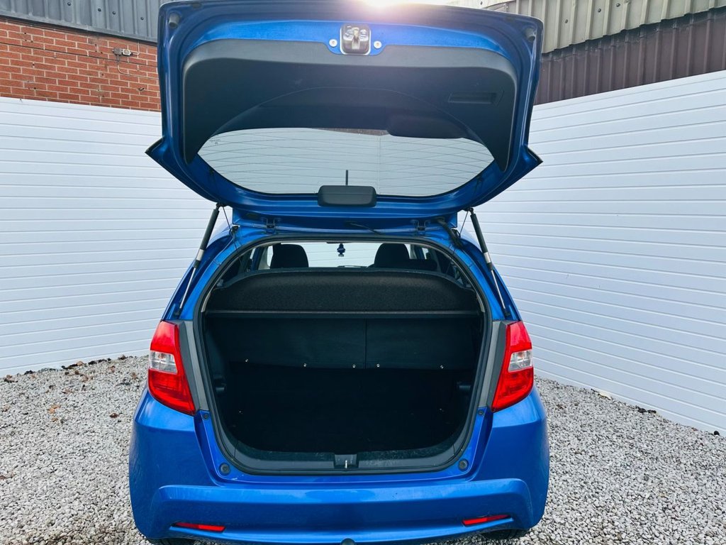 Used Honda Jazz 2012 for sale - 77551752: Photo 9