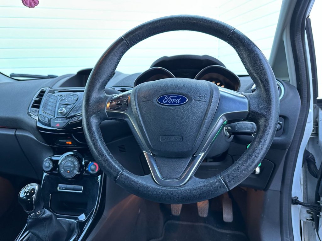 Used Ford Fiesta 2016 for sale - 76966257: Photo 4