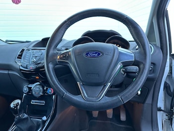 Used Ford Fiesta 2016 for sale - 76966257: Photo