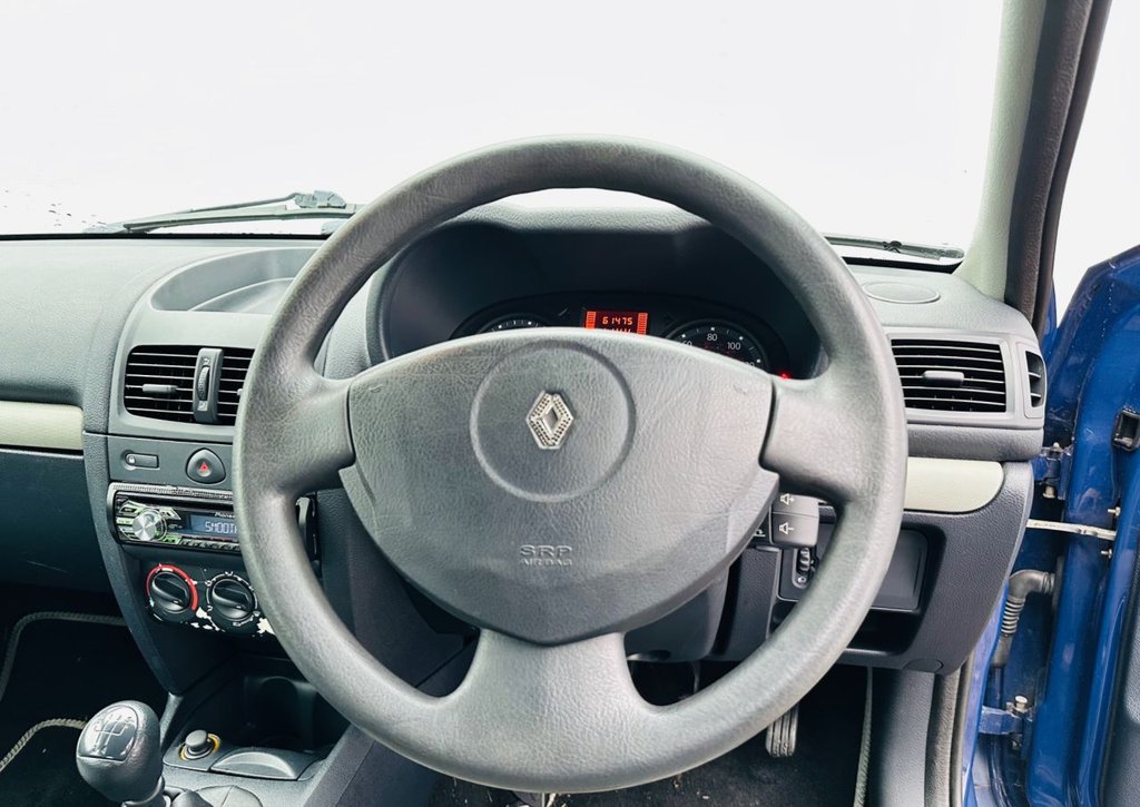 Used Renault Clio 2005 for sale - 76731190: Photo 14