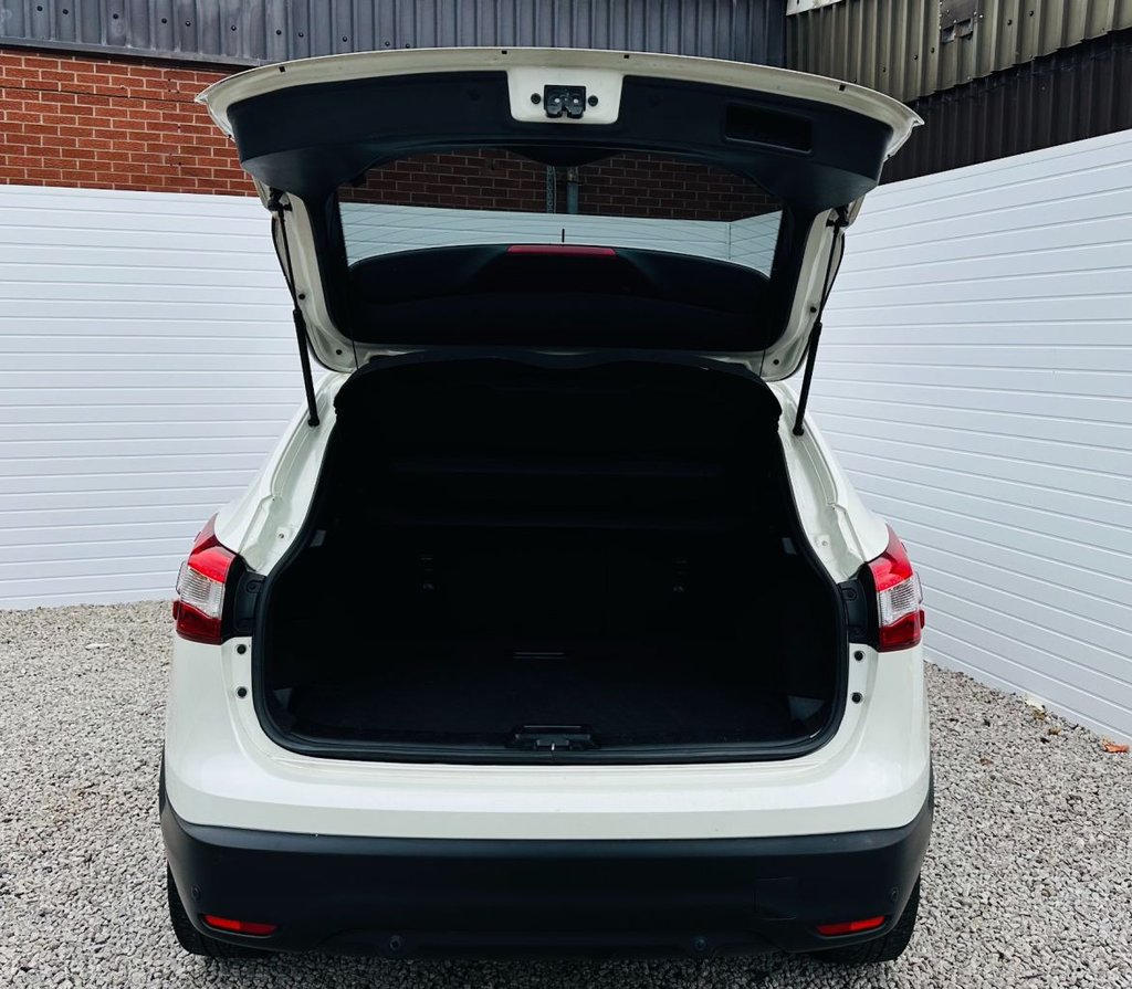 Used Nissan Qashqai 2017 for sale - 76406396: Photo 10