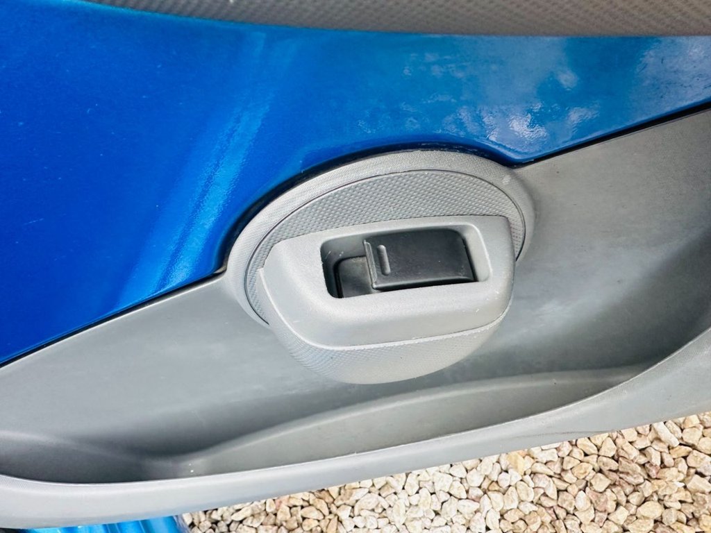 Used Peugeot 107 2010 for sale - 77408036: Photo 16