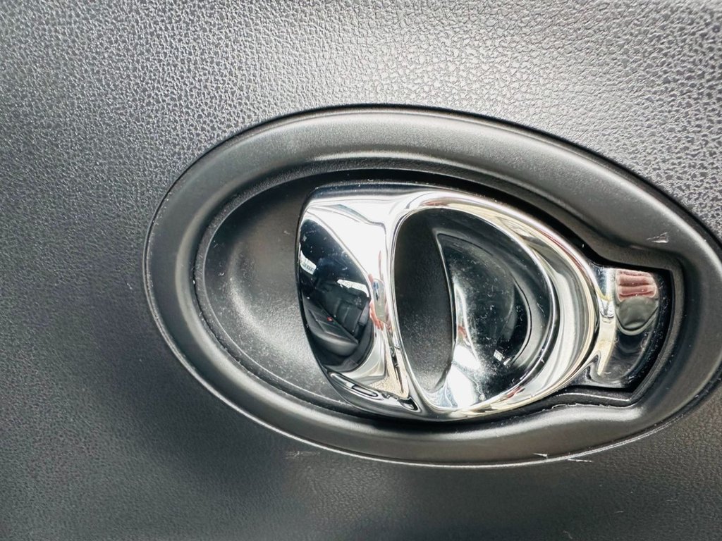 Used Nissan Juke 2015 for sale - 76470479: Photo 15