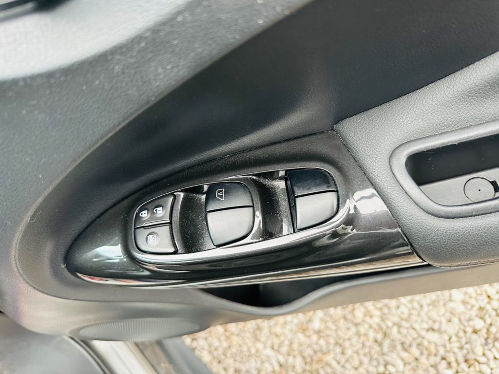 Used Nissan Juke 2015 for sale - 76470479: Photo 19