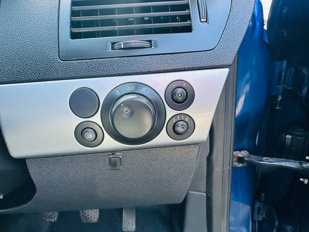 Used Vauxhall Astra 2009 for sale - 78056365: Photo 17