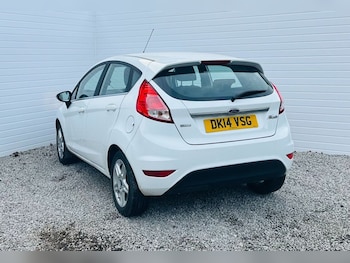 Used Ford Fiesta 2014 for sale - 77609013: Photo