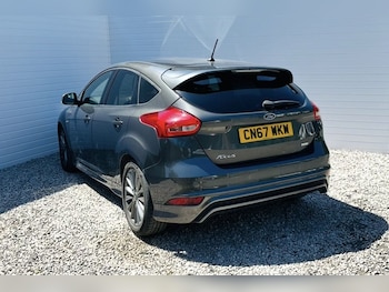 Used Ford Focus 2017 for sale - 79409202: Photo