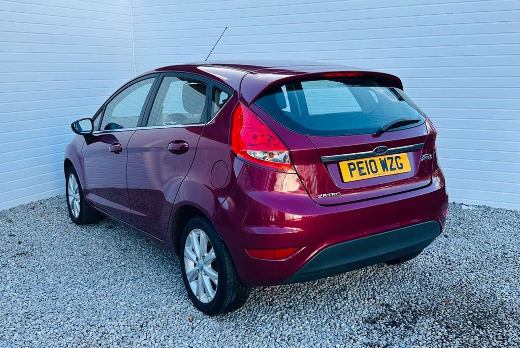 Used Ford Fiesta 2010 for sale - 76406542: Photo 2