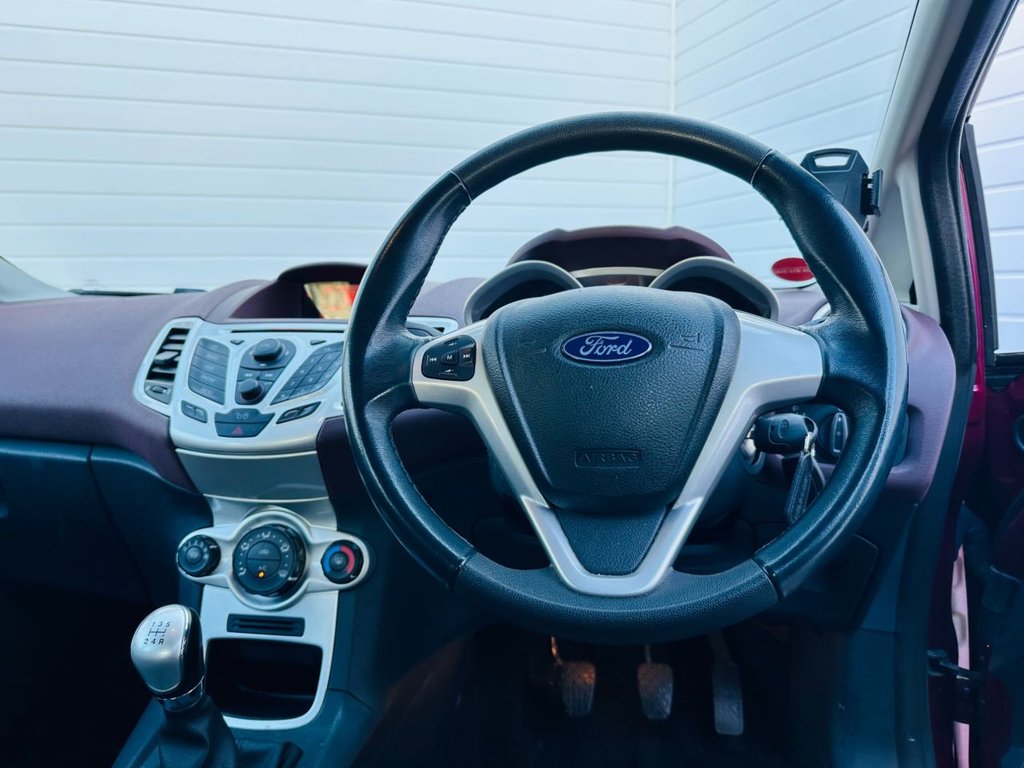 Used Ford Fiesta 2010 for sale - 76406542: Photo 5