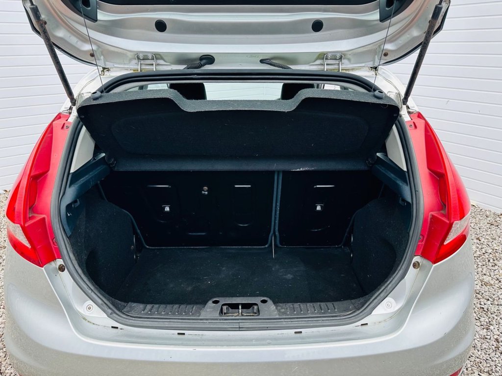 Used Ford Fiesta 2010 for sale - 77442303: Photo 21