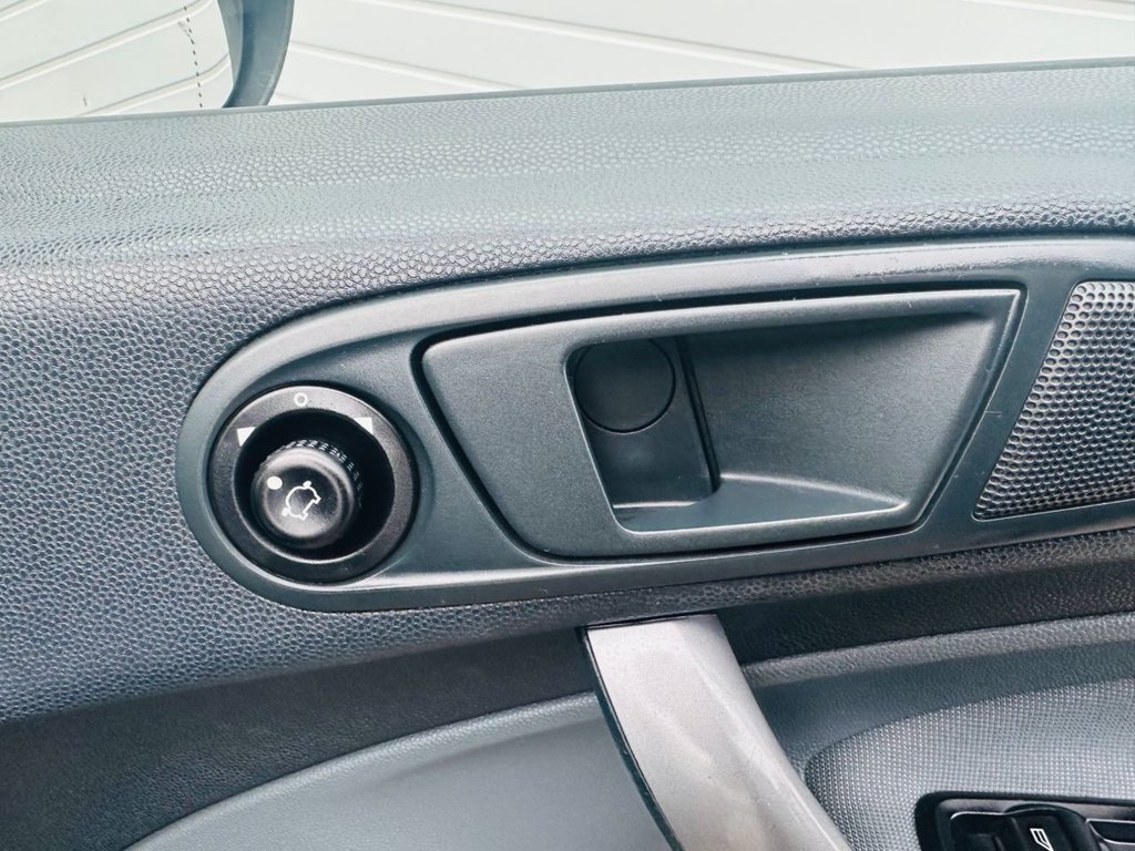 Used Ford Fiesta 2009 for sale - 77748463: Photo 14