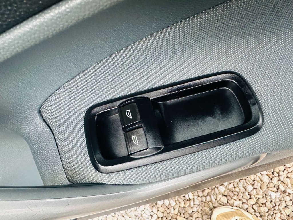 Used Ford Fiesta 2009 for sale - 77748463: Photo 15