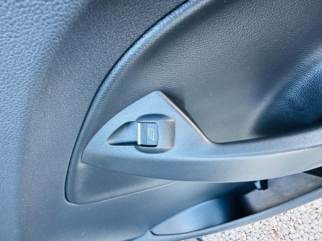 Used Ford Kuga 2016 for sale - 76406368: Photo 21