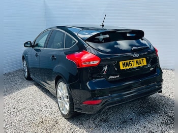 Used Ford Focus 2017 for sale - 78851012: Photo