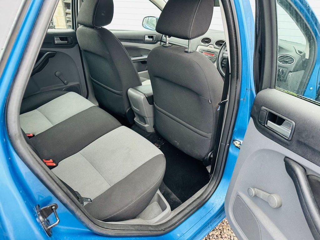 Used Ford Focus 2010 for sale - 76559313: Photo 12