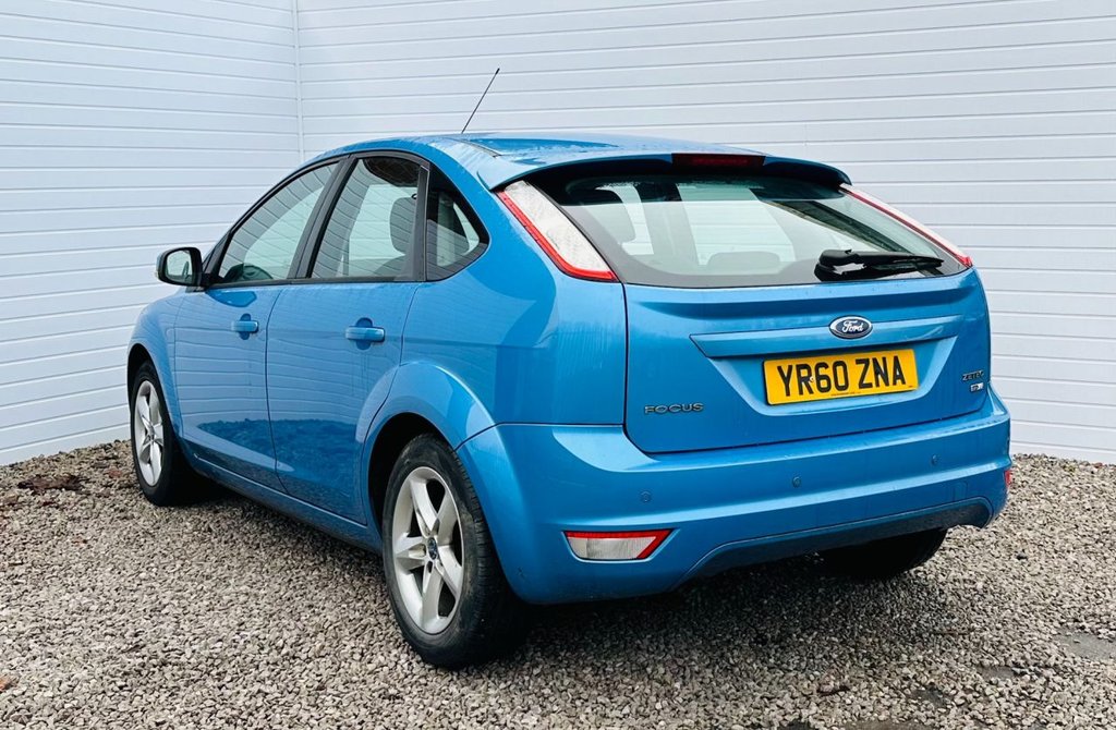 Used Ford Focus 2010 for sale - 76559313: Photo 2