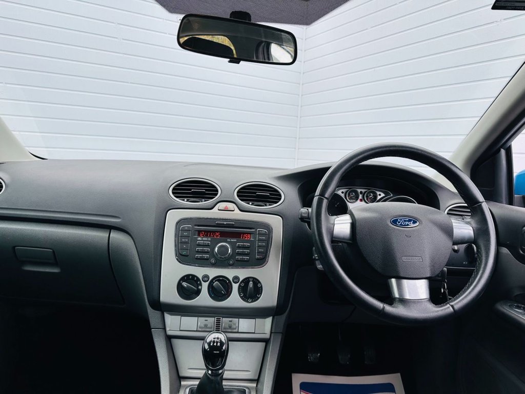 Used Ford Focus 2010 for sale - 76559313: Photo 3