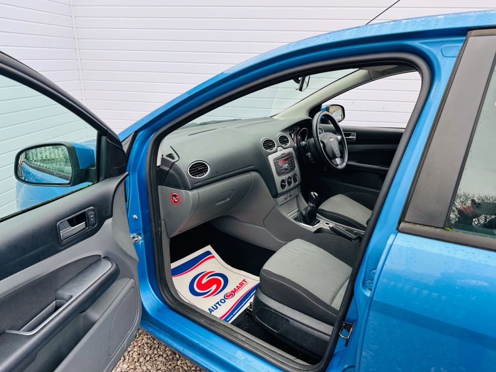 Used Ford Focus 2010 for sale - 76559313: Photo 9