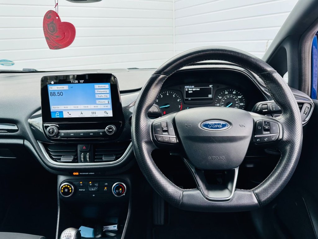 Used Ford Fiesta 2017 for sale - 77631735: Photo 5