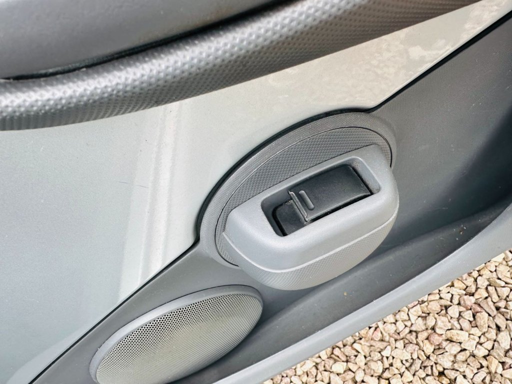 Used Toyota AYGO 2012 for sale - 76406410: Photo 11