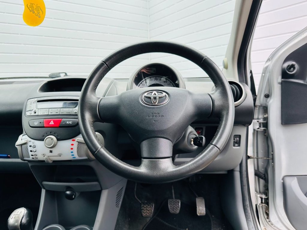 Used Toyota AYGO 2012 for sale - 76406410: Photo 7