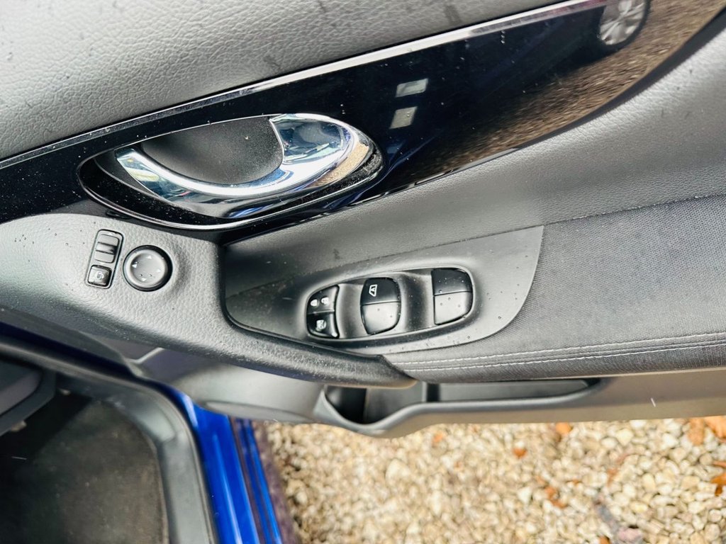 Used Nissan Qashqai 2015 for sale - 77457568: Photo 15