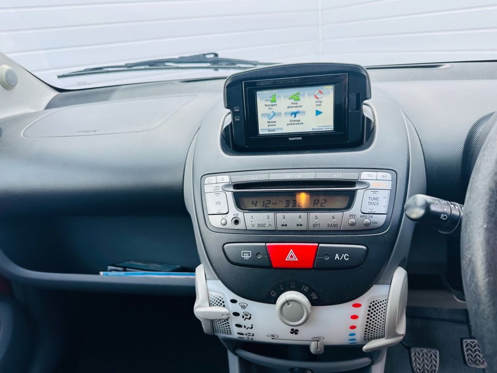 Used Toyota AYGO 2011 for sale - 77953245: Photo 17