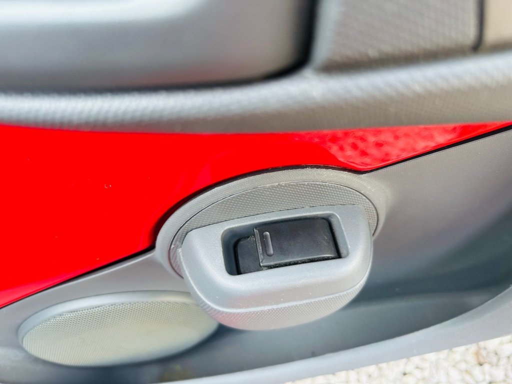 Used Toyota AYGO 2011 for sale - 77953245: Photo 19