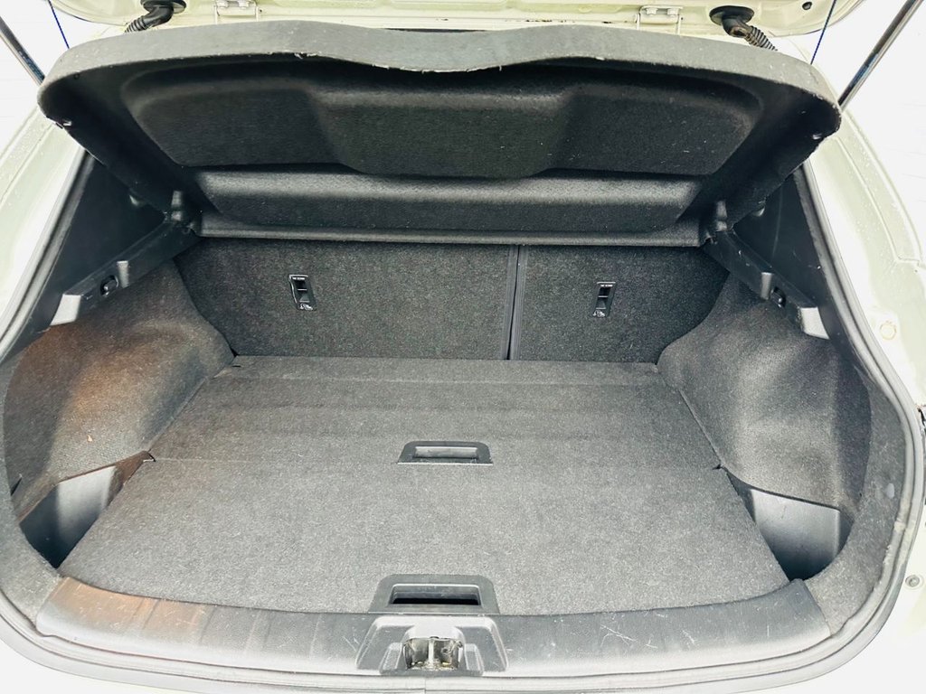 Used Nissan Qashqai 2014 for sale - 76552063: Photo 11