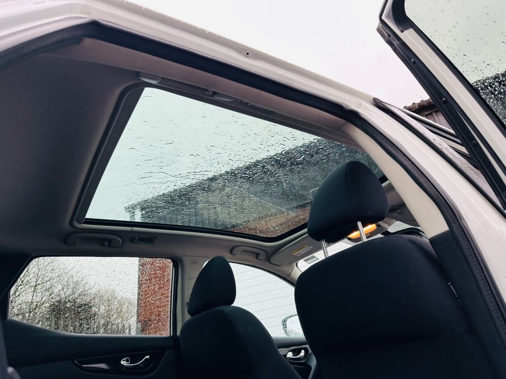 Used Nissan Qashqai 2014 for sale - 76552063: Photo 14