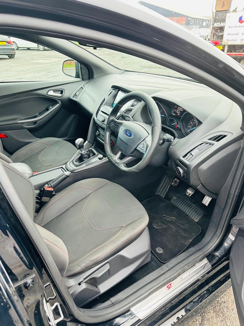 Used Ford Focus 2017 for sale - 76406241: Photo 10