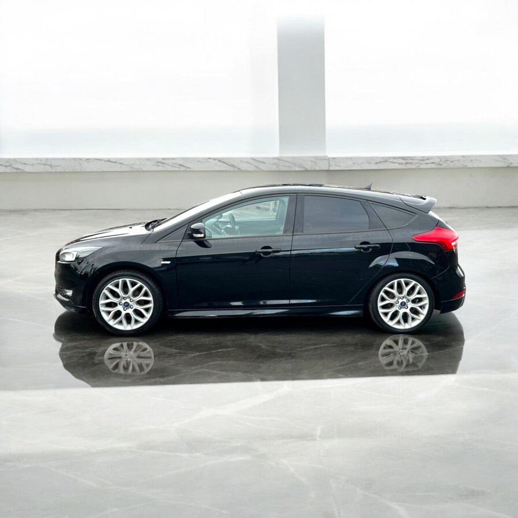 Used Ford Focus 2017 for sale - 76406241: Photo 2