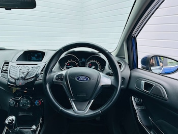 Used Ford Fiesta 2015 for sale - 78964227: Photo