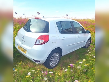 Used Renault Clio 2012 for sale - 76406236: Photo