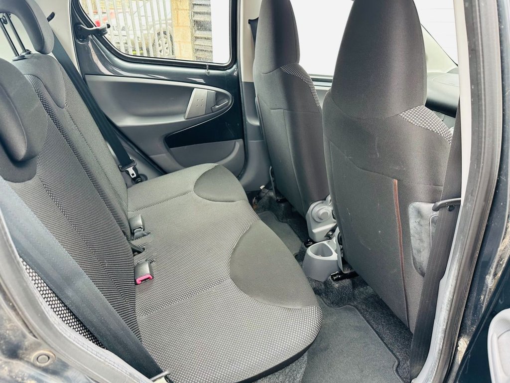 Used Toyota AYGO 2010 for sale - 77145679: Photo 12