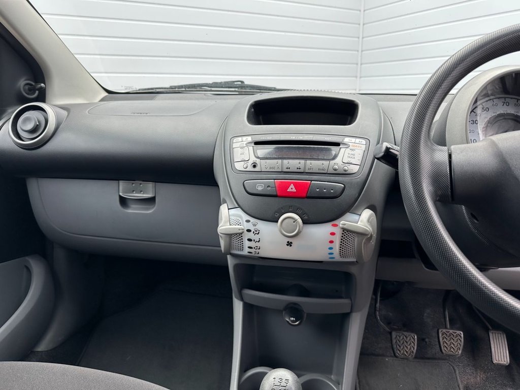 Used Toyota AYGO 2010 for sale - 77145679: Photo 13