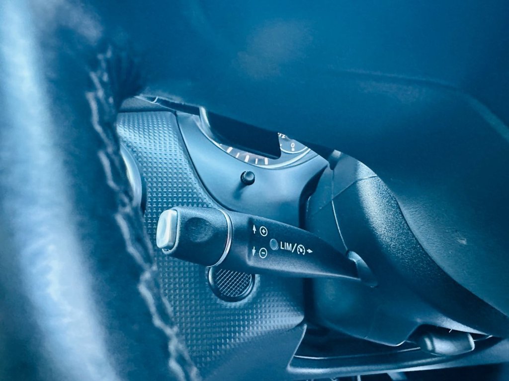 Used Mercedes-Benz A-Class 2015 for sale - 76647708: Photo 28