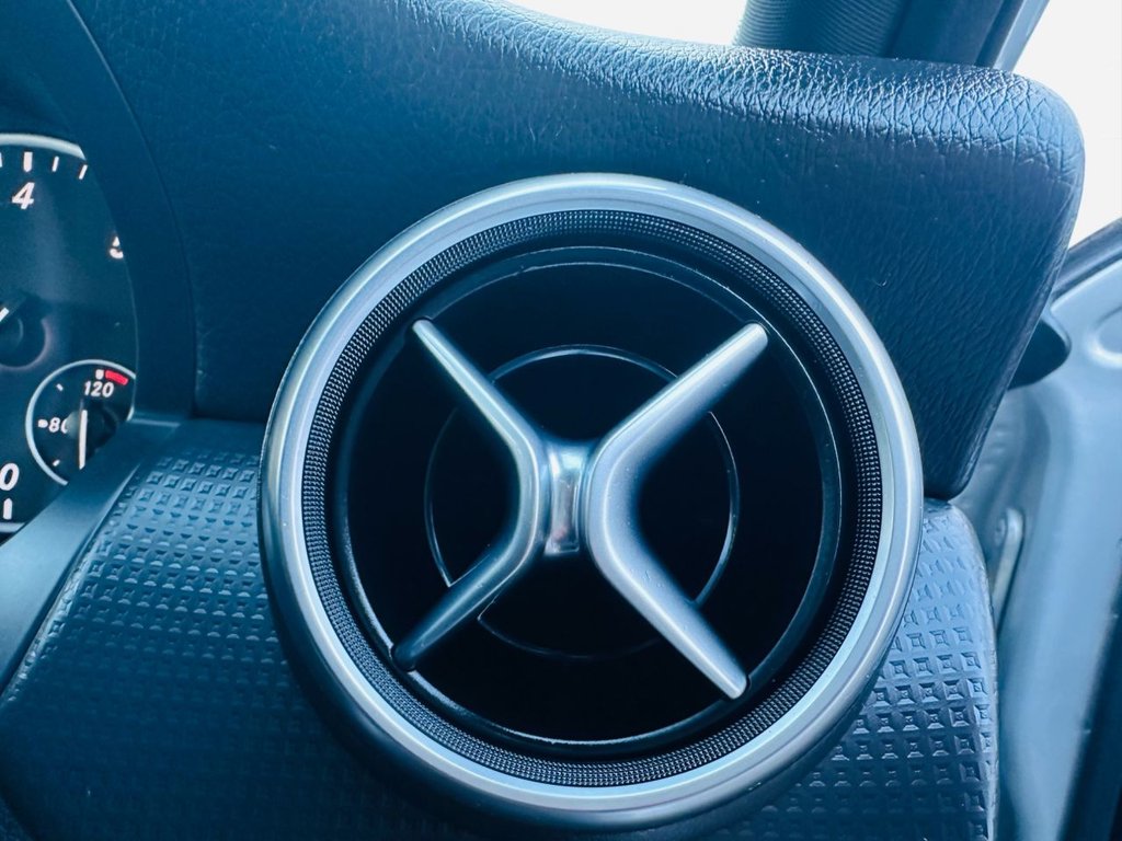 Used Mercedes-Benz A-Class 2015 for sale - 76647708: Photo 33