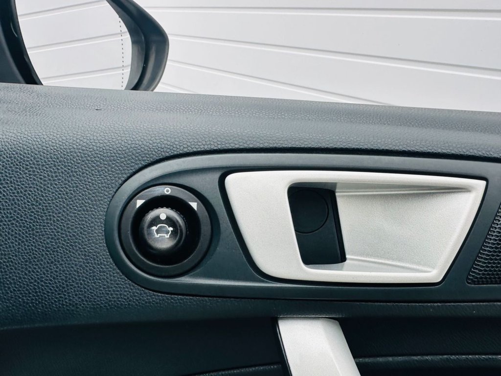 Used Ford Fiesta 2012 for sale - 76406209: Photo 12