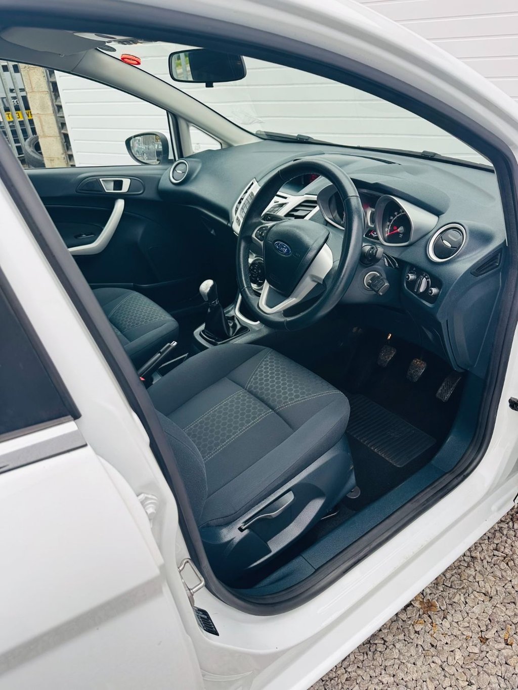 Used Ford Fiesta 2012 for sale - 76406209: Photo 15