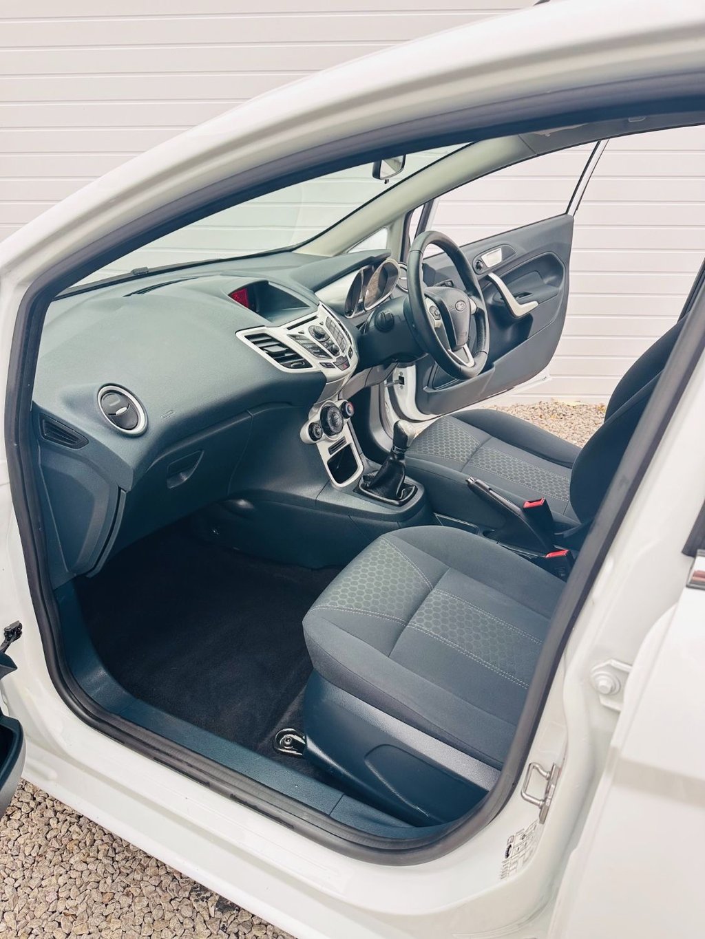 Used Ford Fiesta 2012 for sale - 76406209: Photo 16