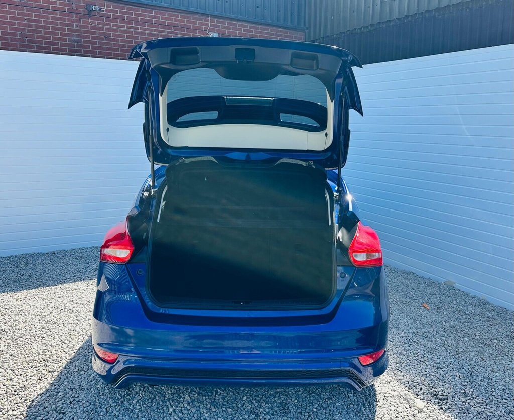 Used Ford Focus 2016 for sale - 76406234: Photo 17