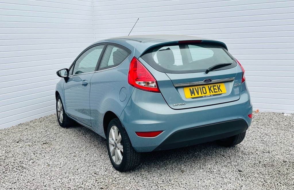 Used Ford Fiesta 2010 for sale - 76406319: Photo 2