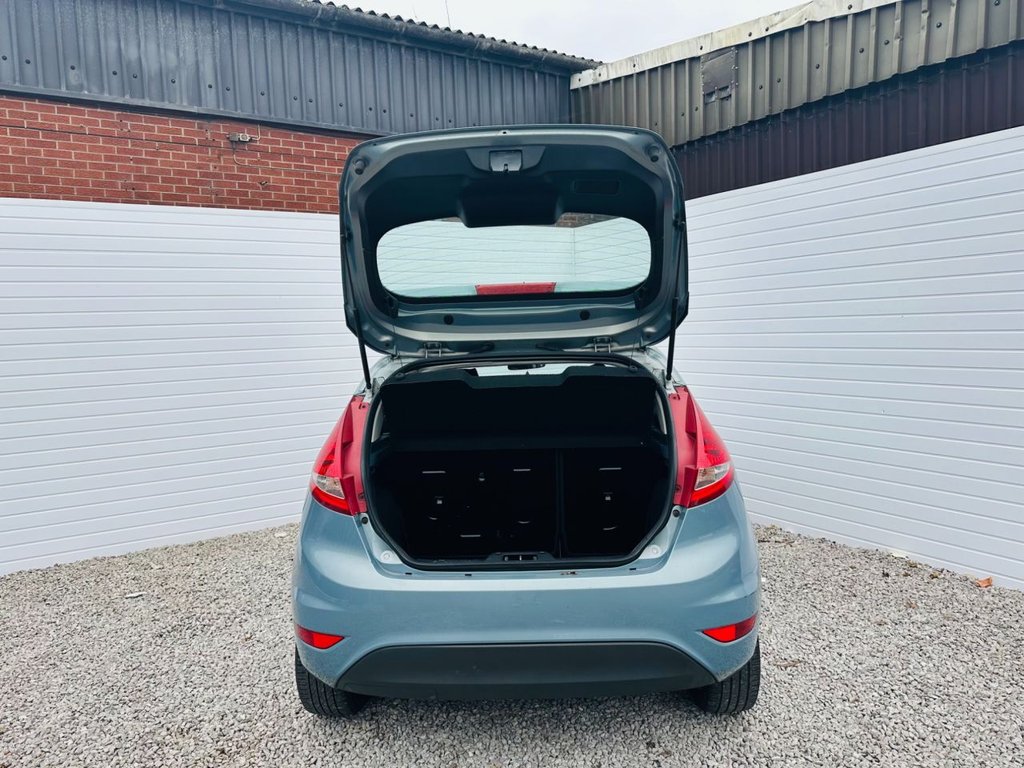 Used Ford Fiesta 2010 for sale - 76406319: Photo 8