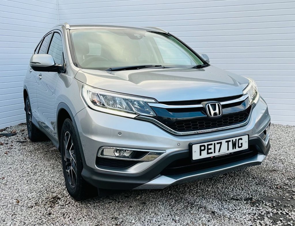 Used Honda CR-V 2017 for sale - 76914790: Photo 2