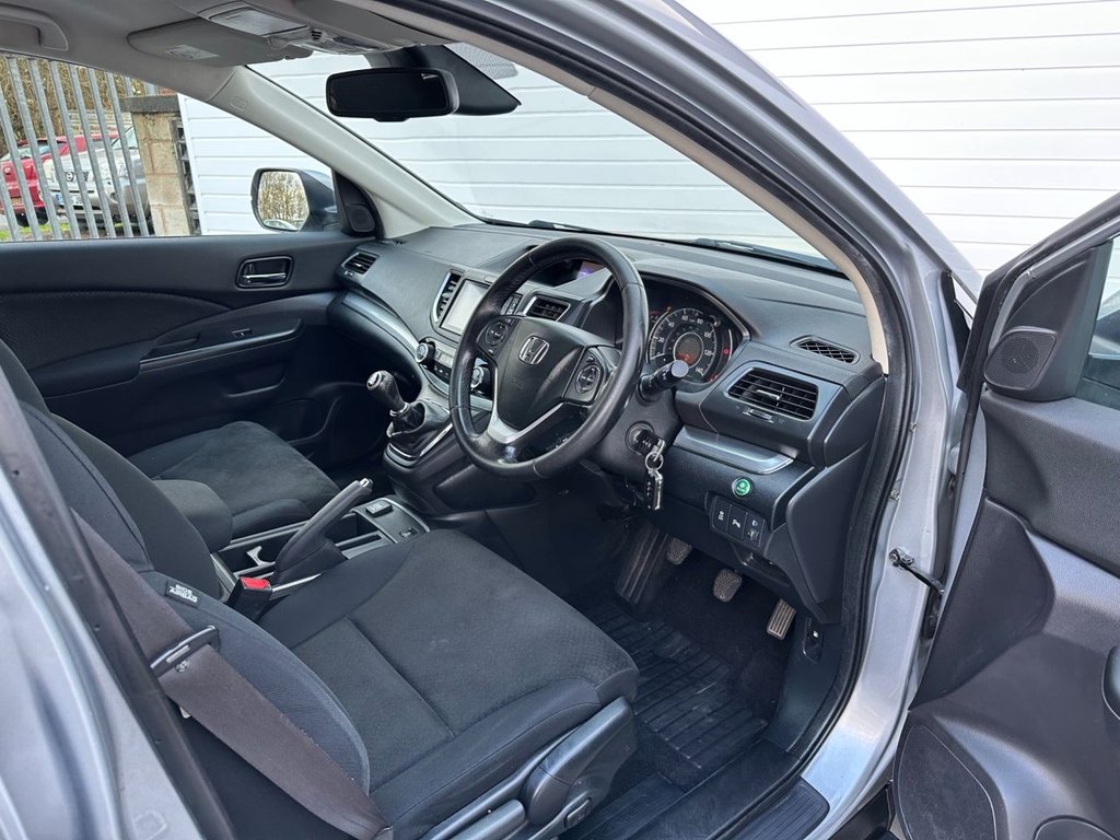 Used Honda CR-V 2017 for sale - 76914790: Photo 5