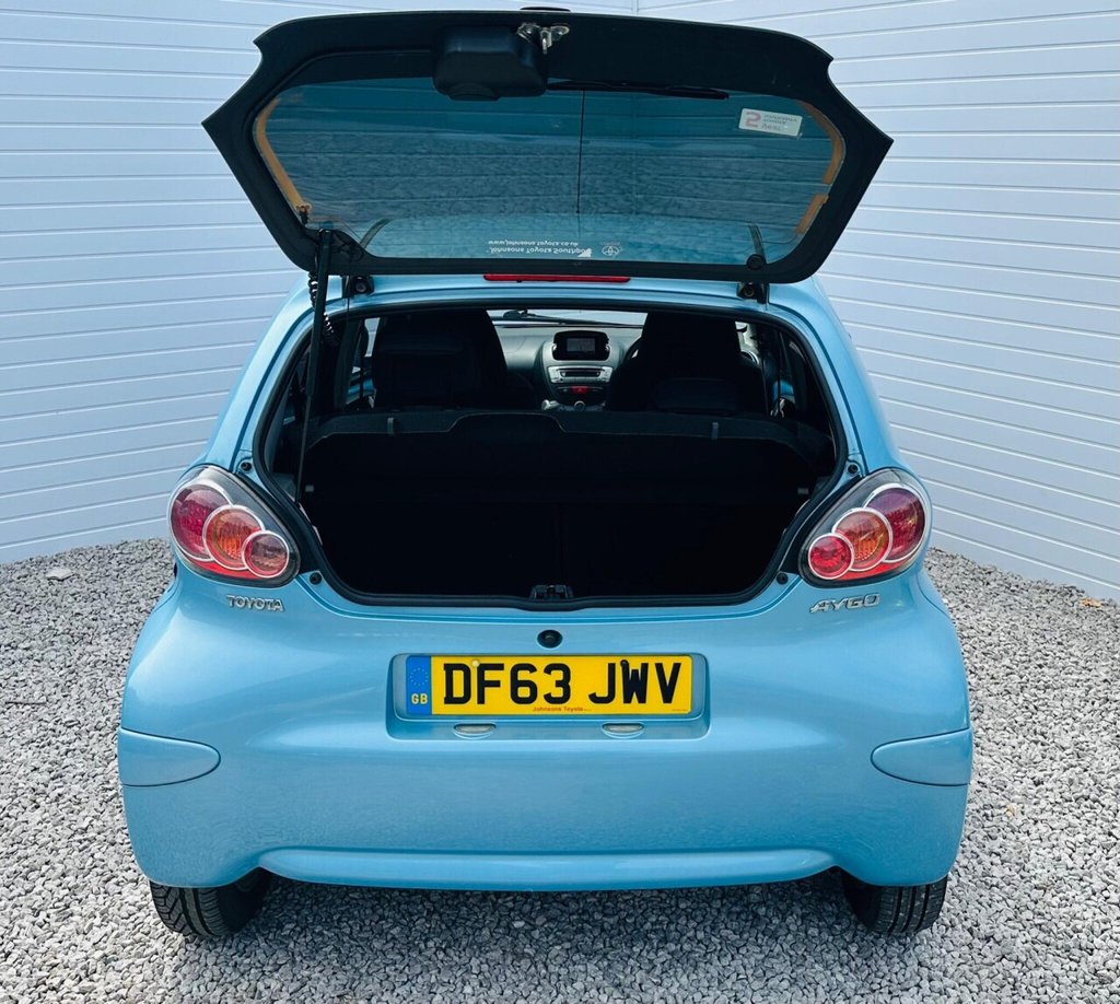 Used Toyota AYGO 2013 for sale - 76406237: Photo 5