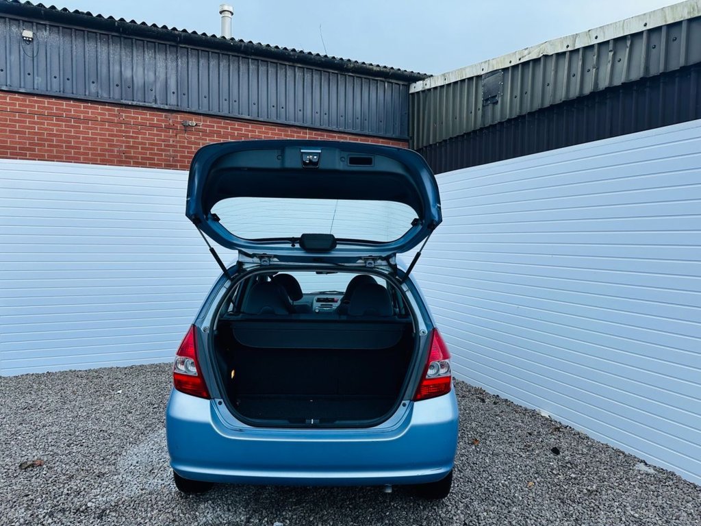 Used Honda Jazz 2003 for sale - 76406860: Photo 12