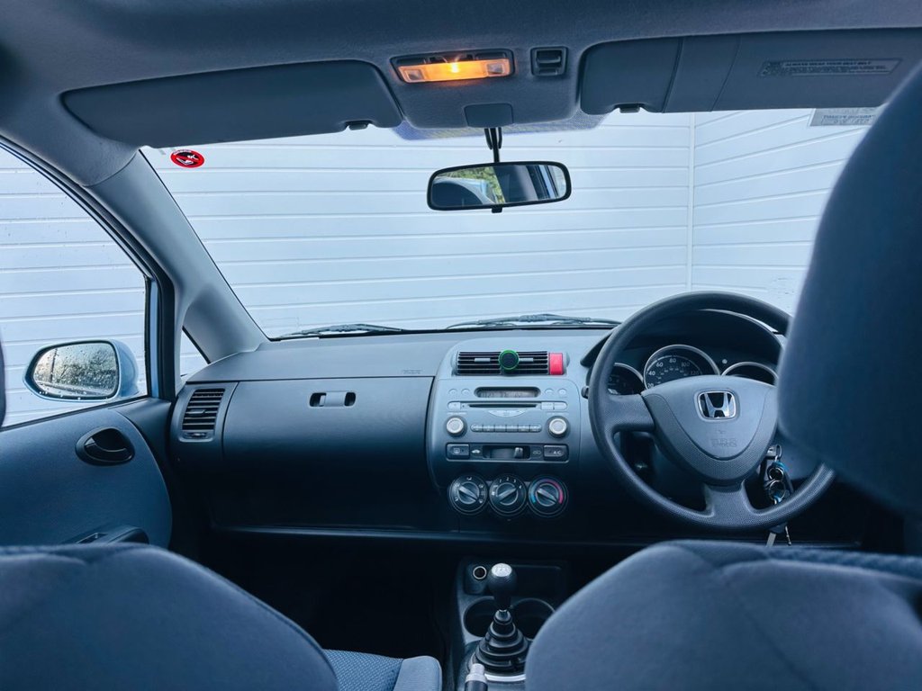 Used Honda Jazz 2003 for sale - 76406860: Photo 16